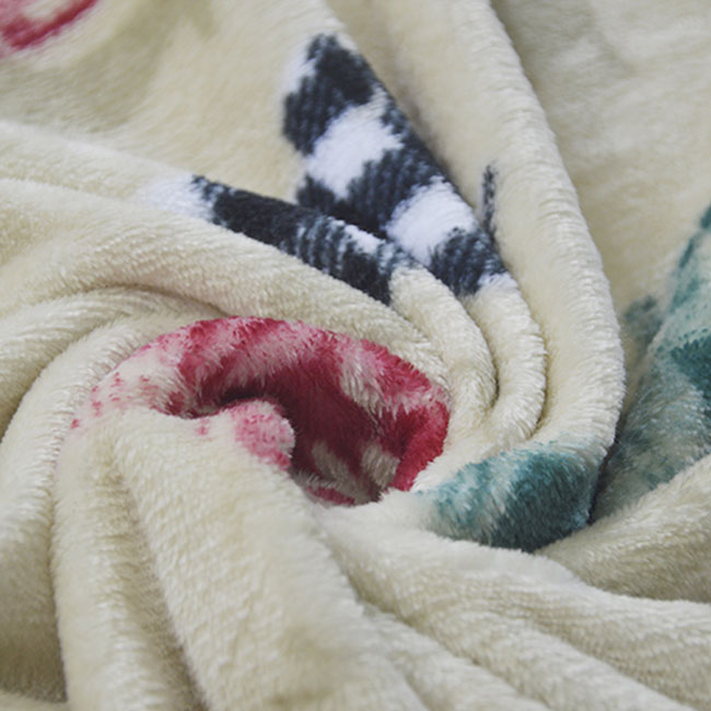 How to find suitable flannel blanket supplier?