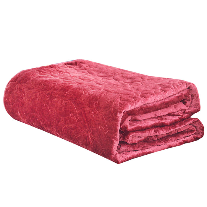 Red Embossed Quilting Blankets