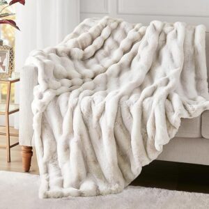 Luxury Cozy Fluffy Blankets