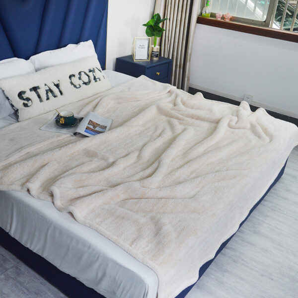 Plain Combed Velvet Blankets - 图片 2