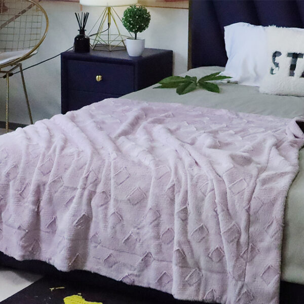 Flannel Fleece And Carve PV Fleece Blankets - 图片 4