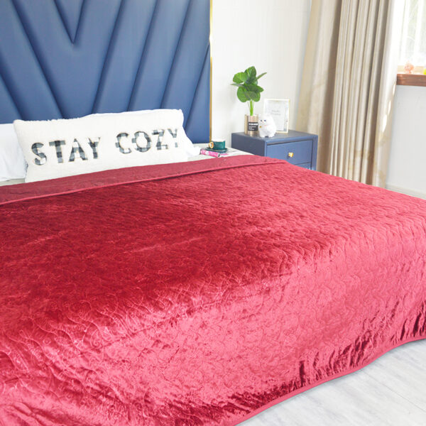 Red Embossed Quilting Blankets