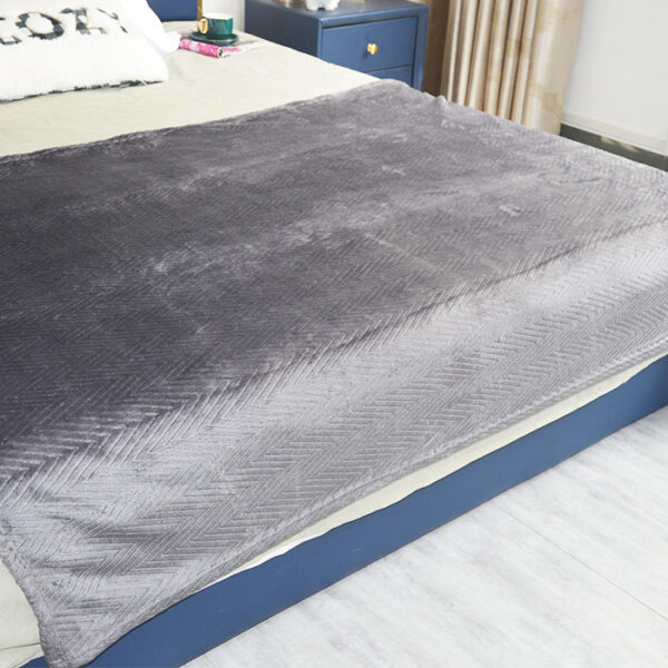 Plain Embossed Flannel Blankets - 图片 4